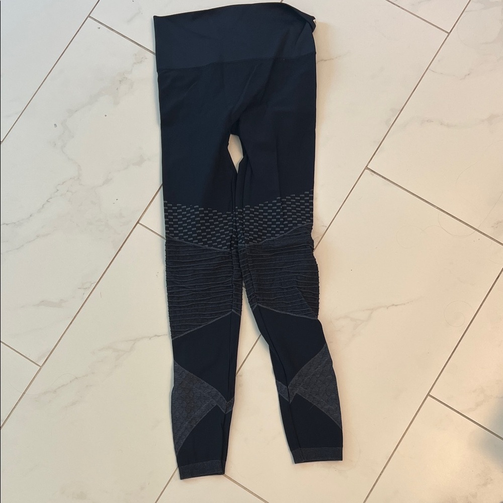 SPANX seamless moto leggings navy blue size small